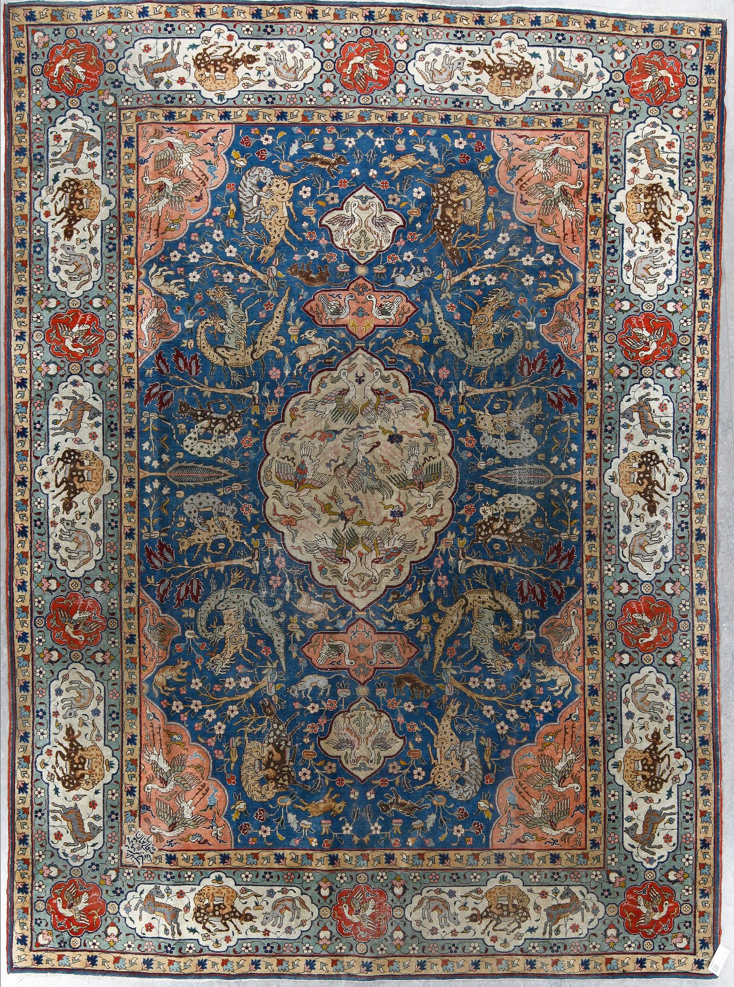 MATTA, semiantik Täbris figiral, ca 333x237 cm.
