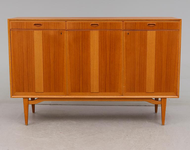 SIDEBOARD, 1900-talets andra hälft.