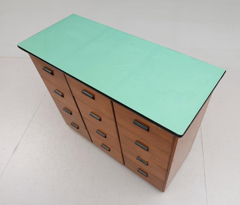 LÅDFACK, 1900-talets mitt.