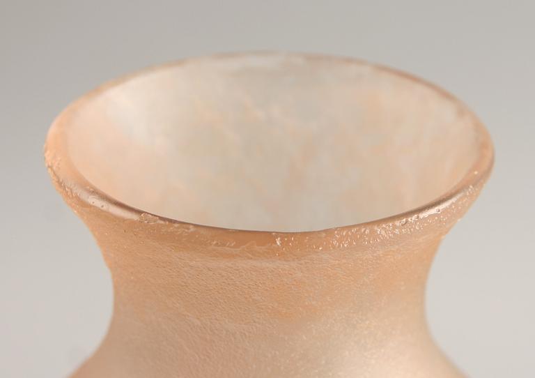 VASER, ett par, överfångsglas, sign Legras, 1900-talets första hälft.