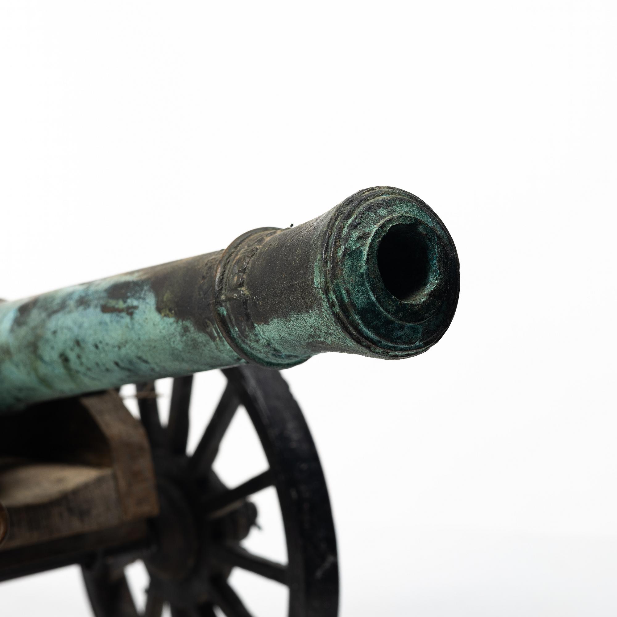 Modellkanoner ett par, 1900-tal.