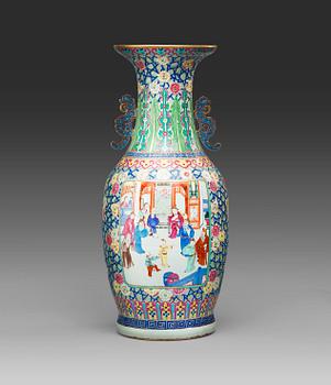 447. A large famille rose vase, China 20th century.