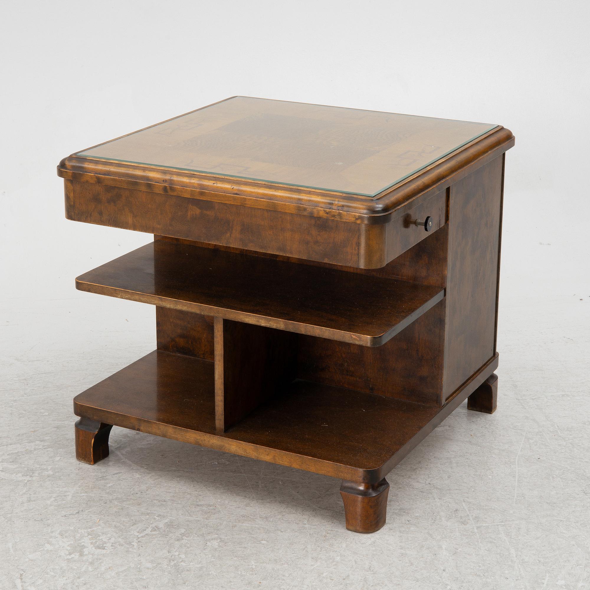 Rökbord, 1900-talets första hälft.