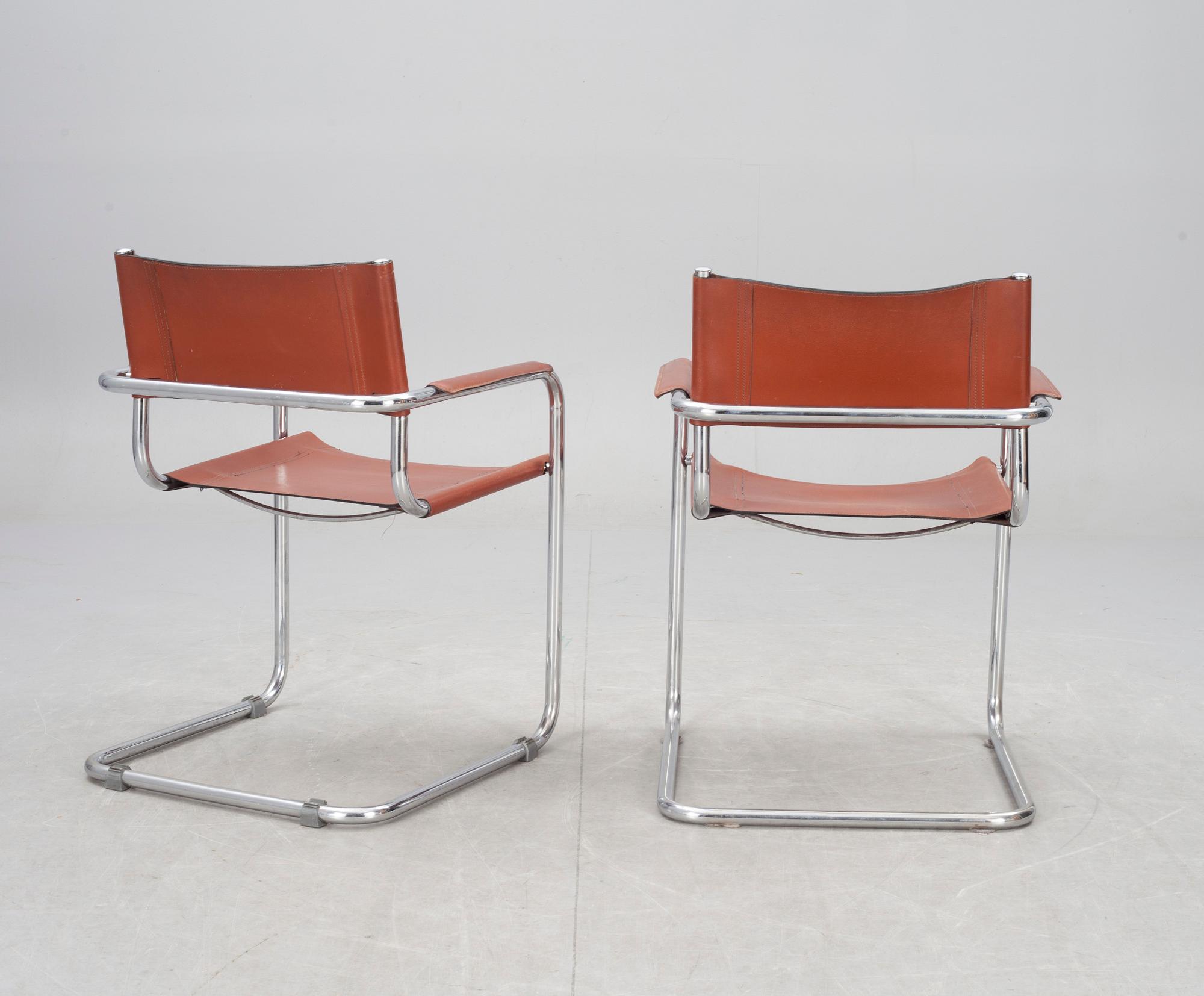 KARMSTOLAR, ett par, 1970/80-tal.