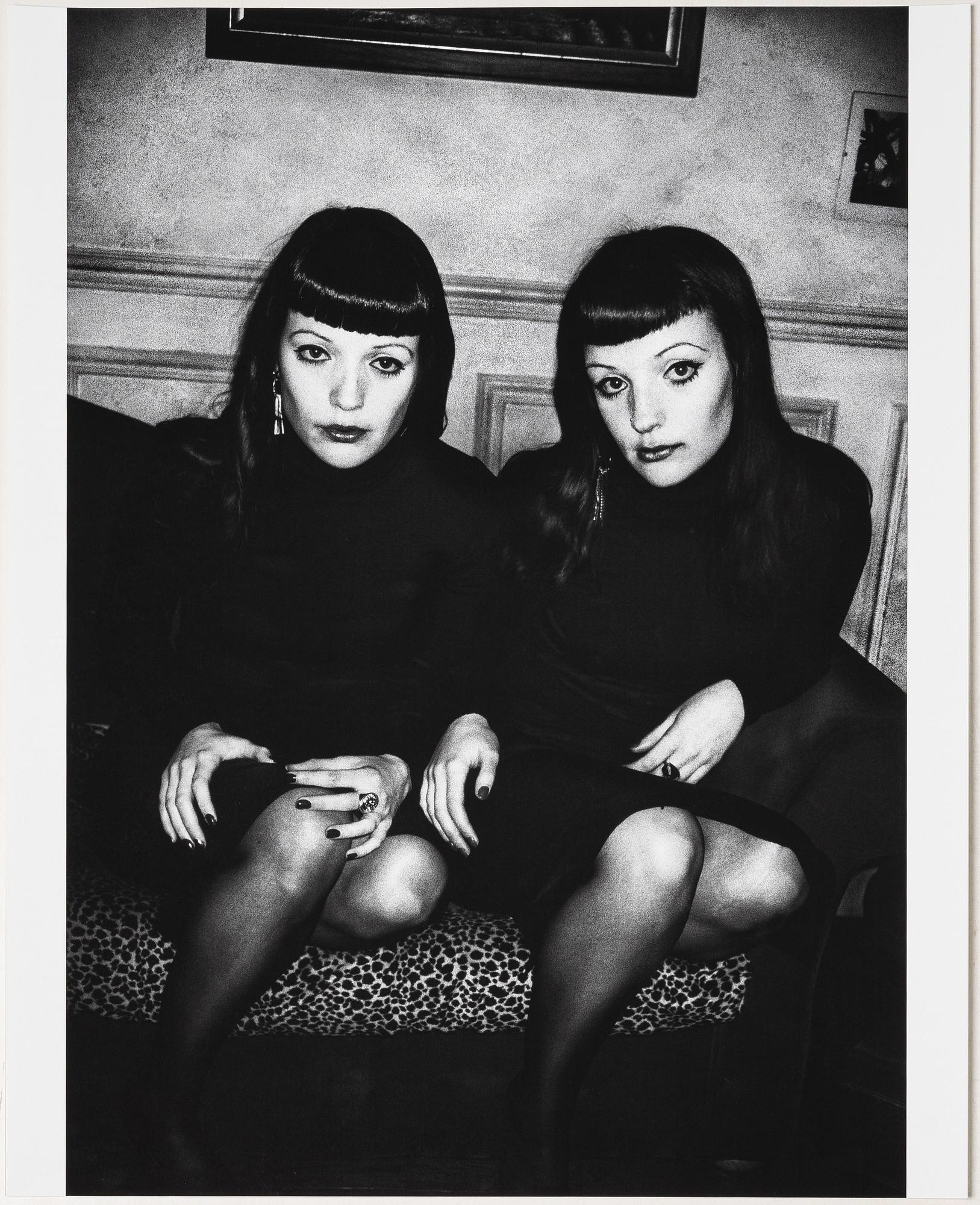 Anders Petersen, "Twins, Paris, 2006".