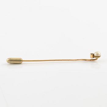 Tie pin, 14K gold, with a half-pearl and a small old-cut diamond, Russia.