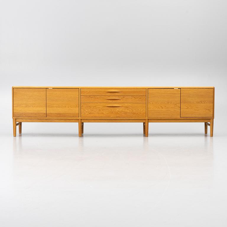 Sideboard, Norrgavel, 2000-tal.