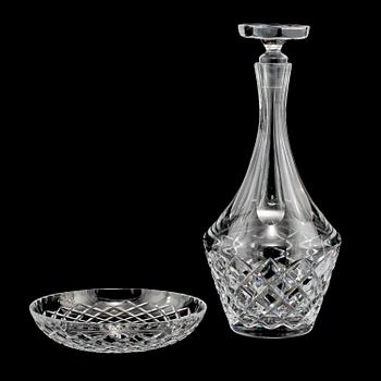 GLASSERVISDELAR, 89 st, delvis "Karolina", 1900-talets andra hälft.