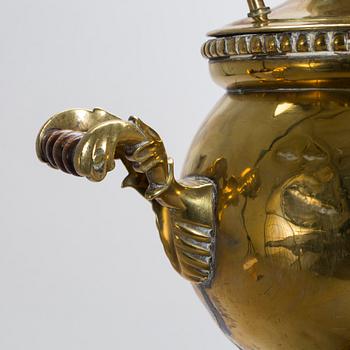 SAMOVAR, mässing, Ryssland. Omkring 1900.