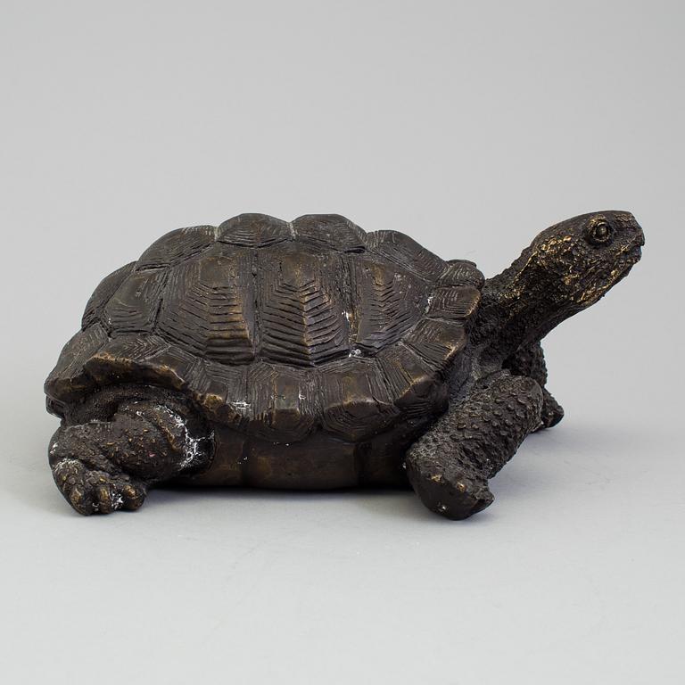 A tortoise bronze sculpture, late 20th century.