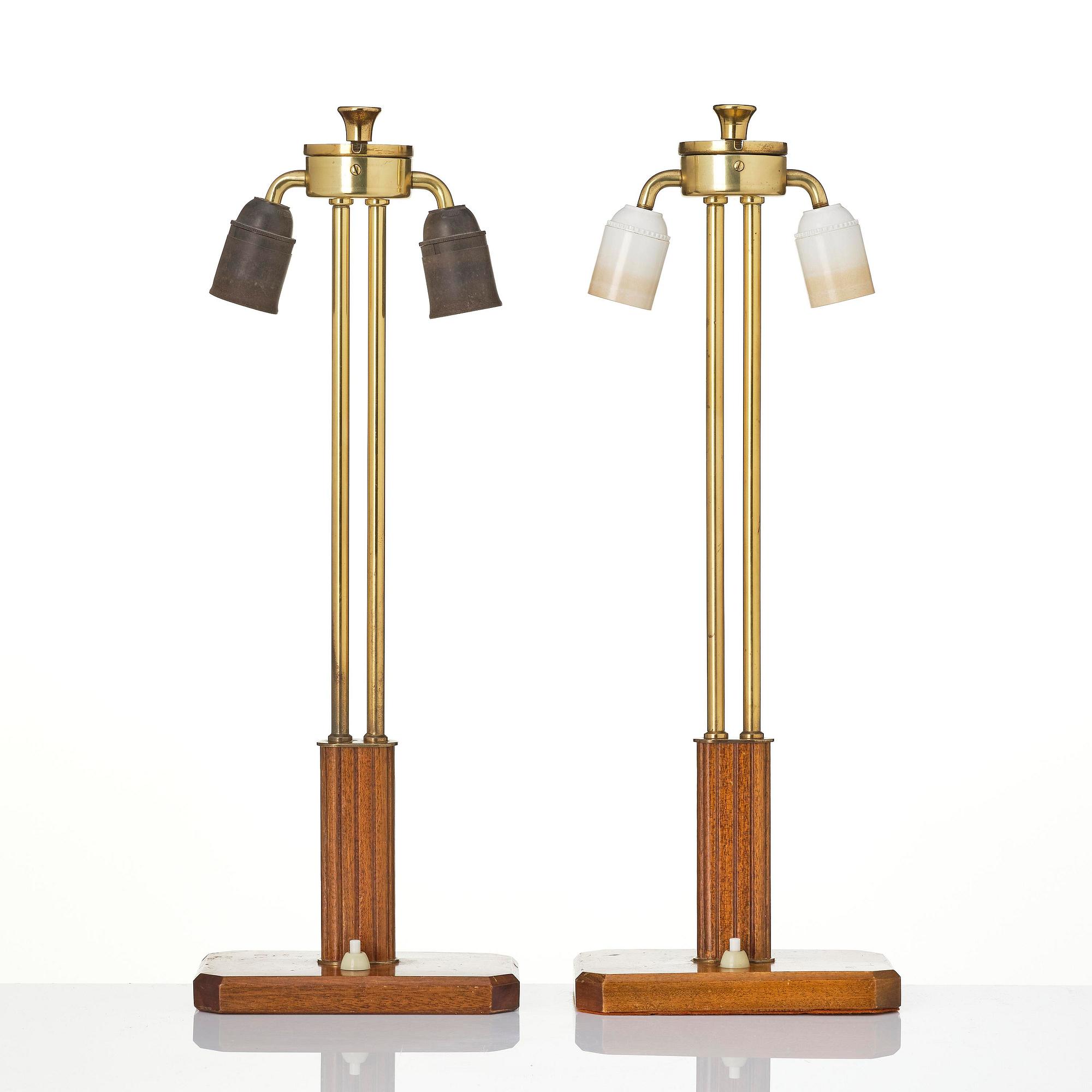 Harald Notini, bordslampor, ett par, modell 15485, Arvid Böhlmarks Lampfabrik, Stockholm, 1940-50-tal.