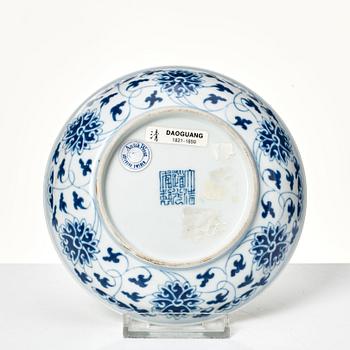 A blue and white dish, Qing dynasty with Daoguang seal mark.