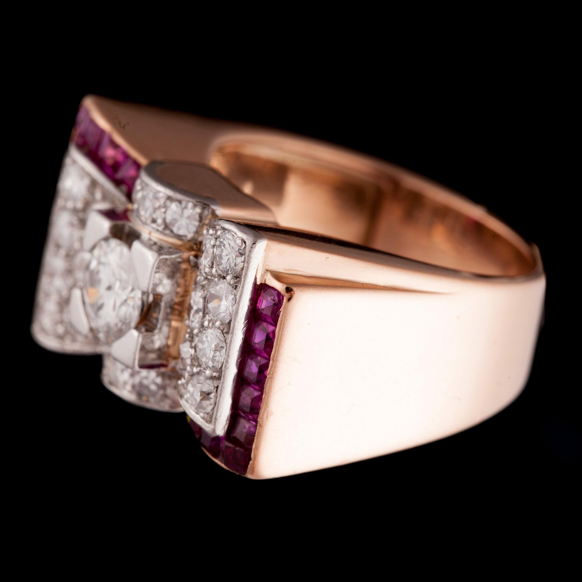 RING, 18K guld, briljant- och 8/8-slipade diamanter. Vikt ca 10,6 g.