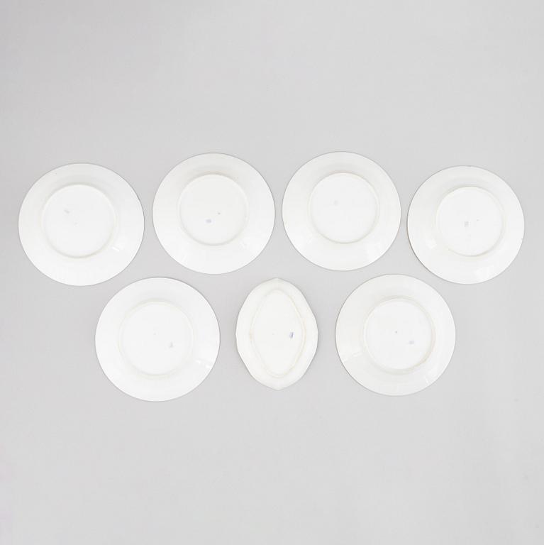 Royal Copenhagen, a set of 7 service pieces, Denmark, 1850-1890.