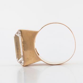 ATELJÉ STIGBERT, ring med fasettslipad bergkristall.