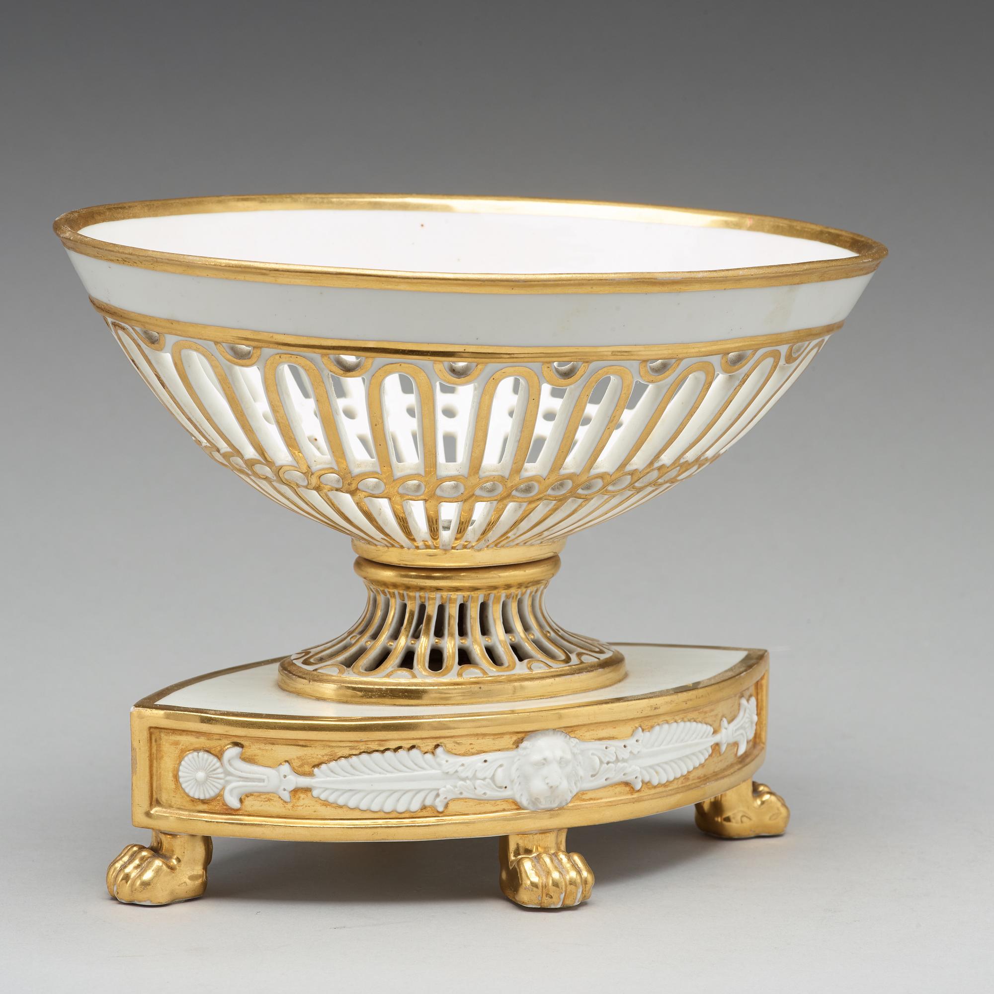 GALLERSKÅL, porslin, Empire, Frankrike, tidigt 1800-tal.