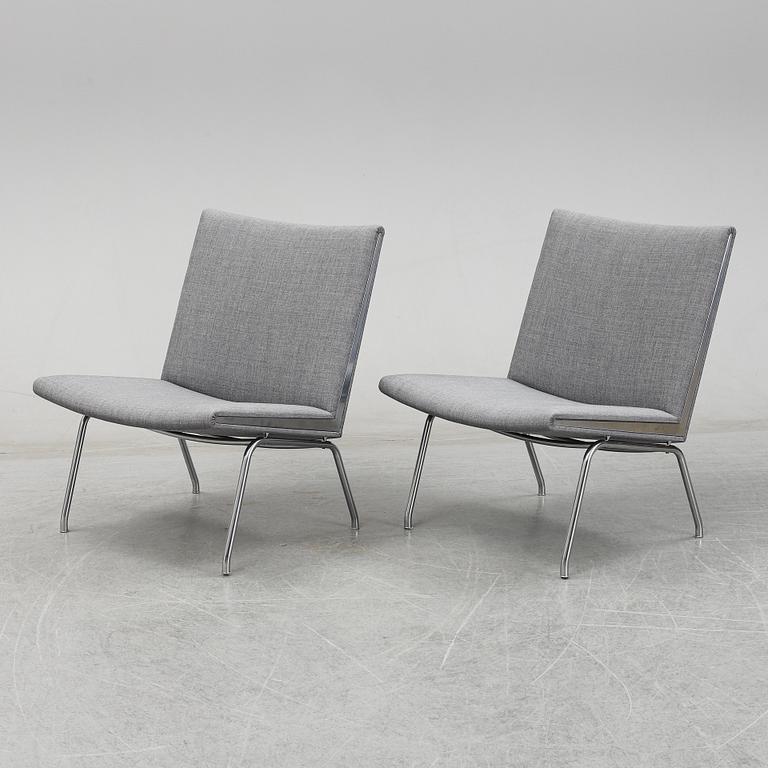 Hans J Wegner, a apir of 'Kastrup Airport Lounge Chair' for AP stolen.