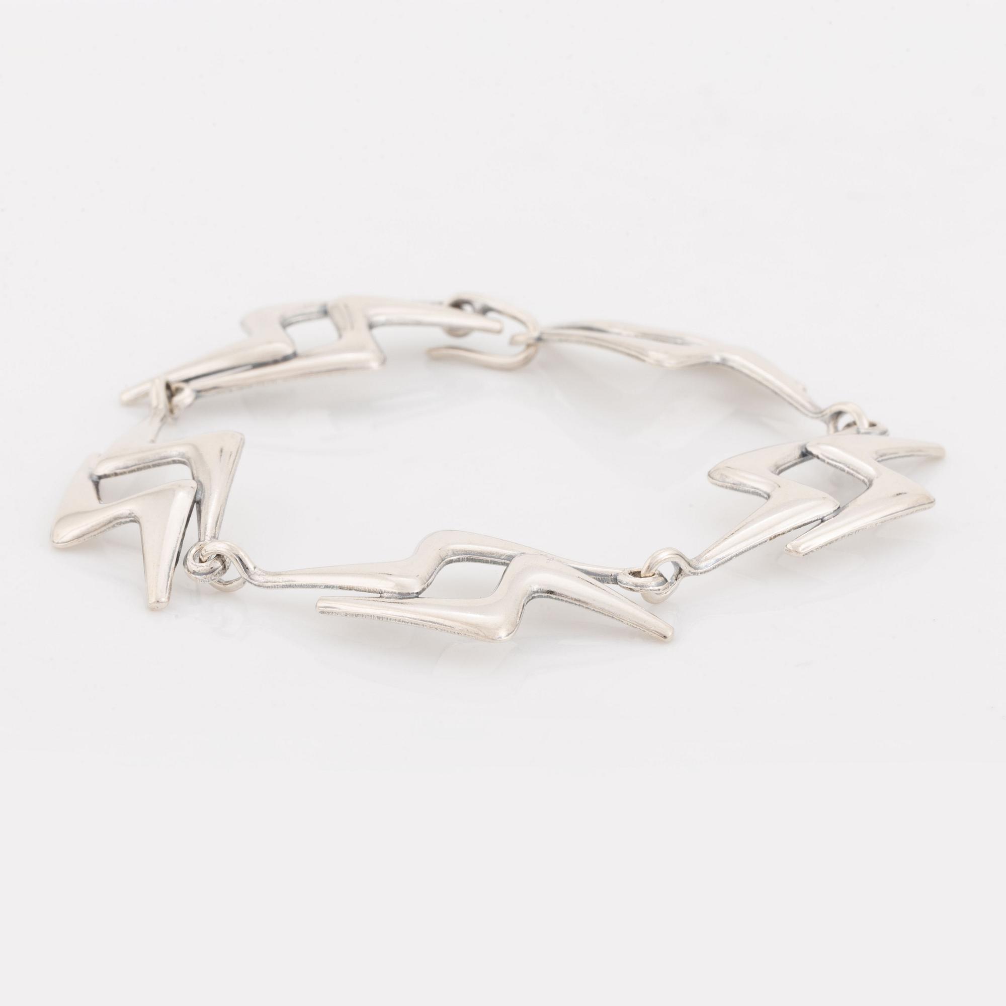 Viggo Wollny, silver bracelet.