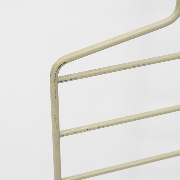 Nils Strinning, a shelving system, 'String', mid-20th Century.