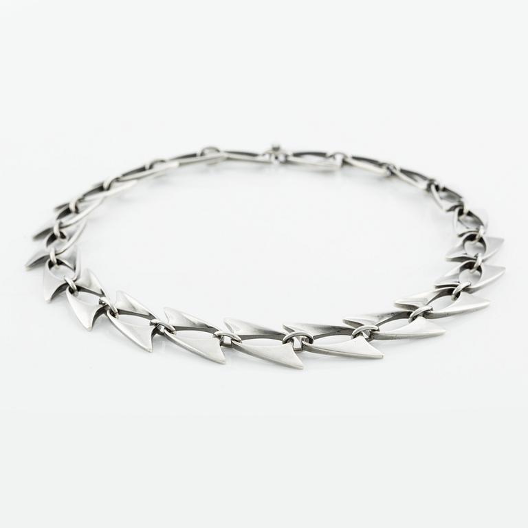 Henning Koppel, a sterling silver necklace for Georg Jensen, Denmark post 1945.