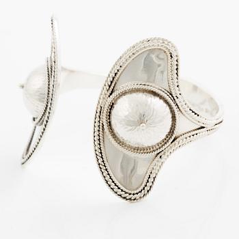 Rosa Taikon, a bangle, sterling silver, Stockholm 1978.