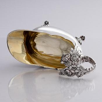 A Swedish 18th century silver cream-jug, mark of Pehr Zethelius, Stockholm 1771.