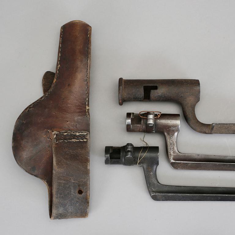 BAJONETTER, 8 stycken, 1800-tal.