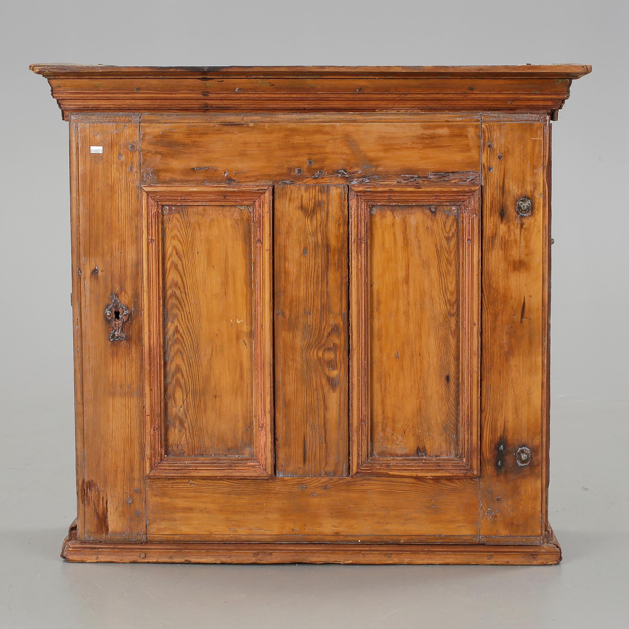 VÄGGSKÅP, allmoge, sent 1700-tal.