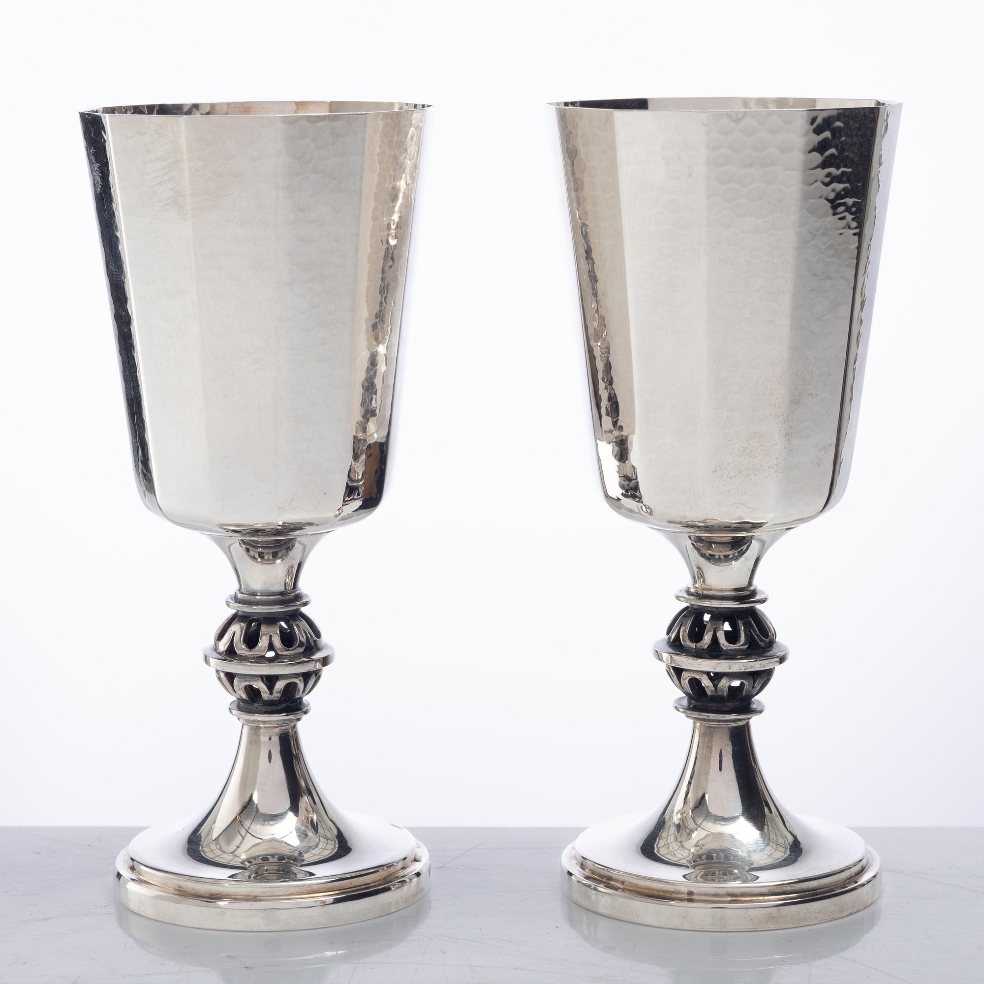 Eric Löfman, A set of twelve silver wine glasses, KG Markströms, Uppsala 1977-1978.