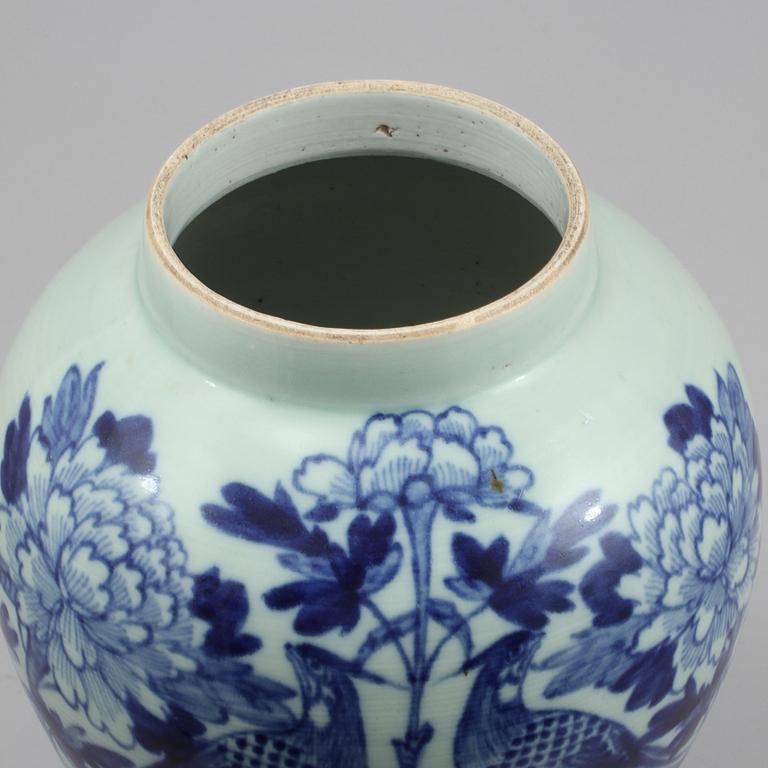 URNA, porslin, Kina, 1800-tal.