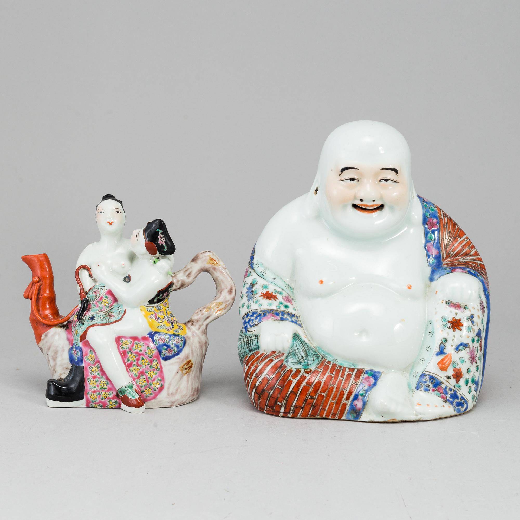 Two Chinese famille rose figurines, 20th century.