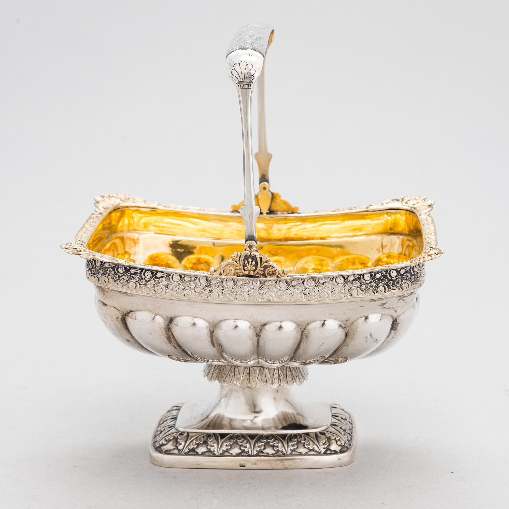 Otto Heinrich Nowack, leipäkori, hopeaa, osittain kullattua, Tartto 1829-1845.