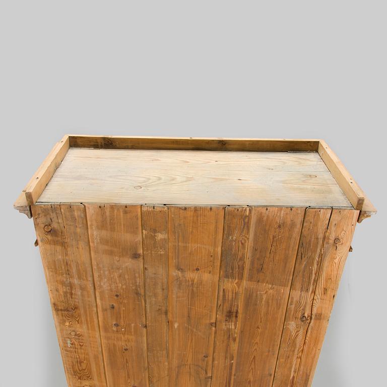 Cupboard. Folk art, Denmark, late 19th century.