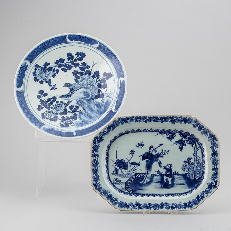 Two blue and white serving dishes, Qing dynasty, 18th/19th century.