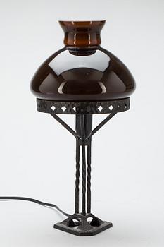 BORDSLAMPA, jugend, 1900-talets första del.