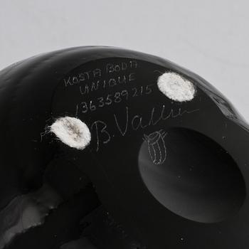 BERTIL VALLIEN, vas, glas, unique, Kosta Boda, signerad.