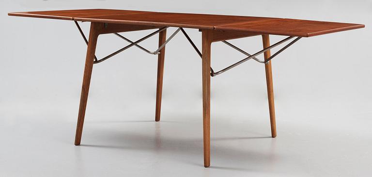 A Børge Mogensen teak drop leaf dining table, Søborg Møbelfabrik, Denmark 1950's, model 162.