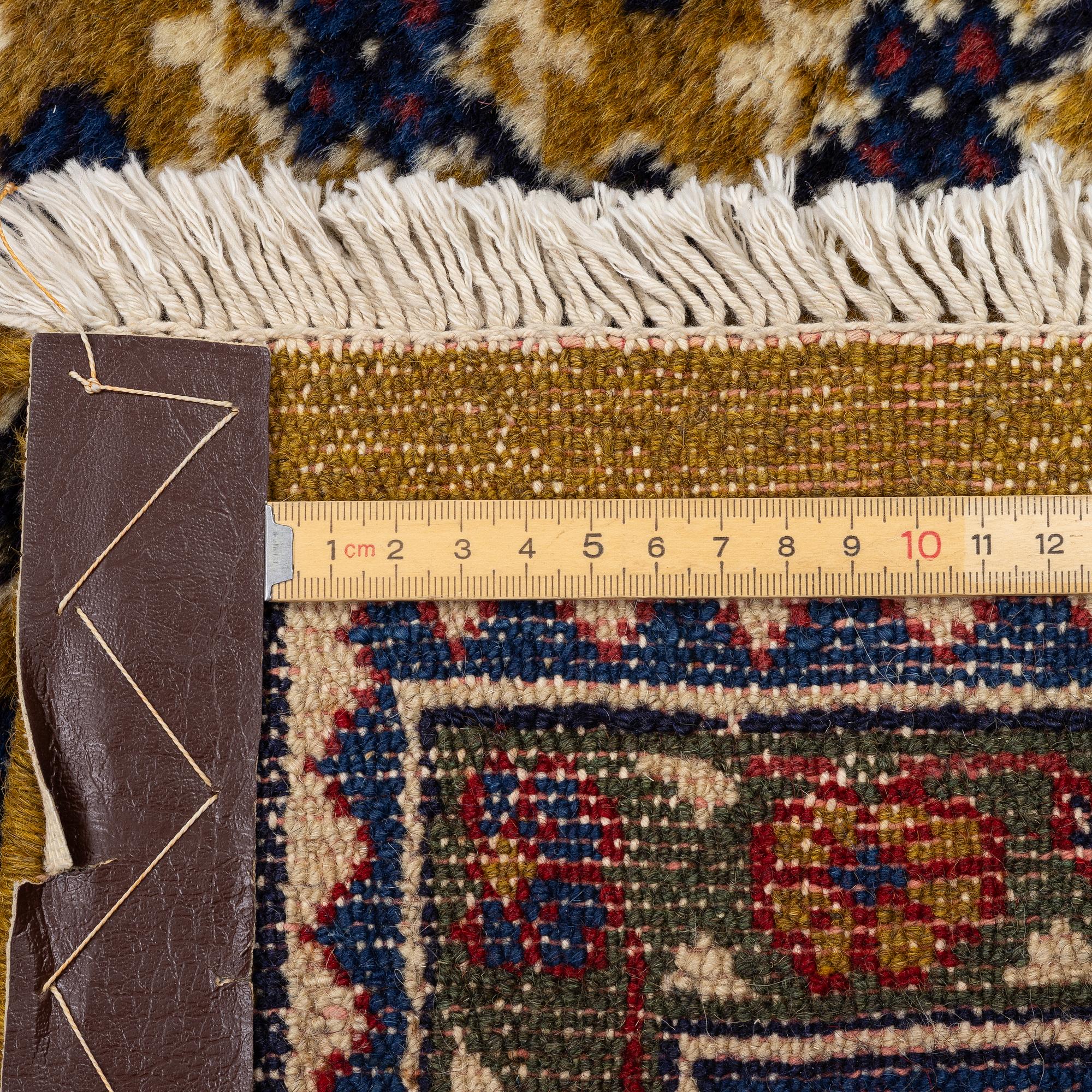 A Kolyai carpet approx. 300 x 215 cm.