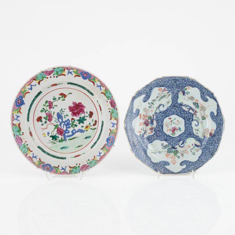 A set of 15 famille rose dinner plates, Qing dynasty, Qianlong and one Canton 19th Century.