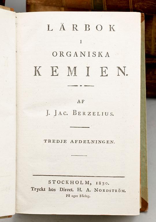 BOKVERK, 6 vol+vol med bihang, "Lärobok i kemien" av Jöns Jacob Berzelius, Stockholm 1817-30.