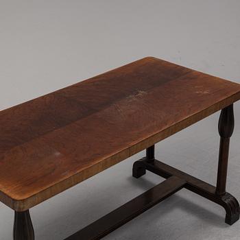 A table, propably by Reiners, Mjölby, Sweden. Dated 1940s.
