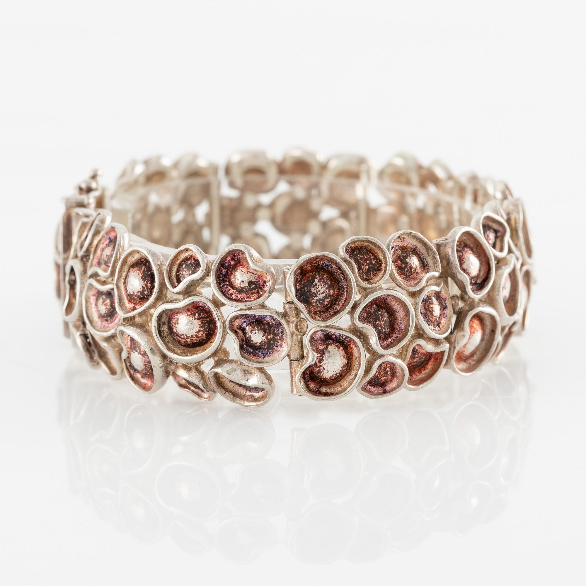 Eric Robbert, pendant and bracelet, silver and enamel.