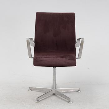Arne Jacobsen, a desk chair mordel 'Oxford', Fritz Hansen.