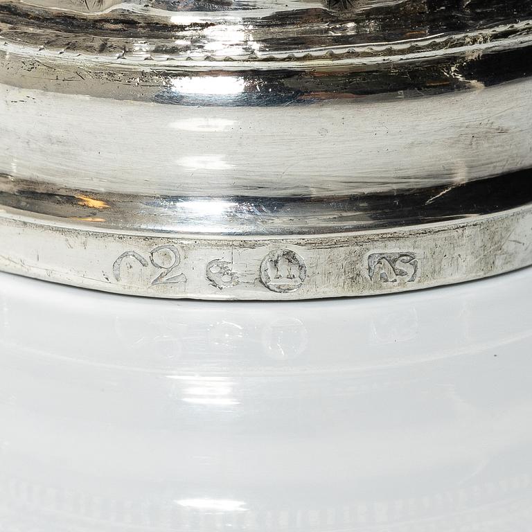 A set of three 18th/19th century silver snuff boxes.