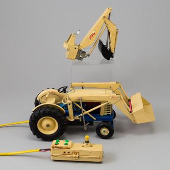 a "Ford 4000 HD industrial" tractor, Japan, 1960's.