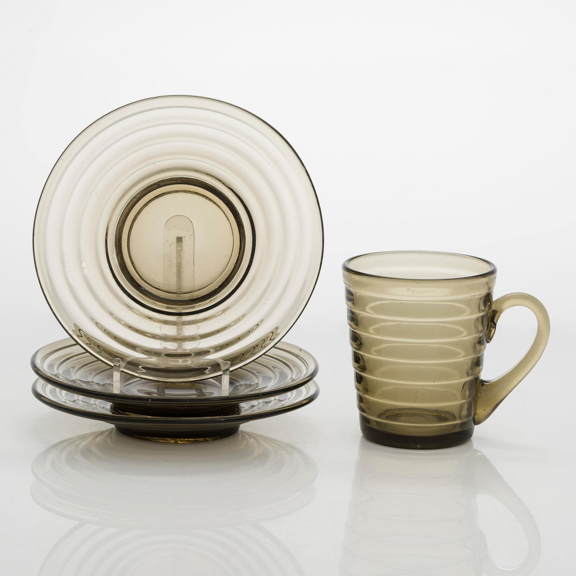 Aino Aalto, cup and plates, 3 pcs, "Bölgeblick" Karhula Glassworks 1930s.