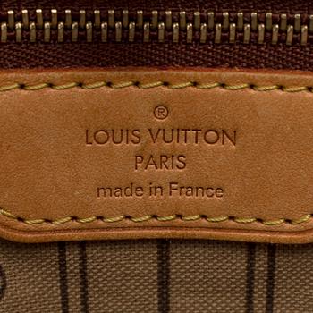 LOUIS VUITTON, 'Neverfull GM'.