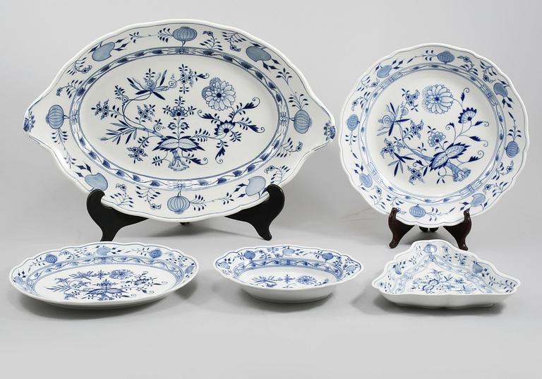 SERVISDELAR, 29 st, porslin, Meissen, 1900-tal.