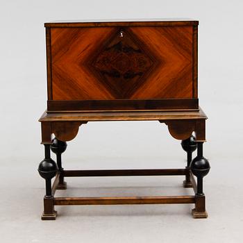 BESTICKSCHATULL, 1930-tal.