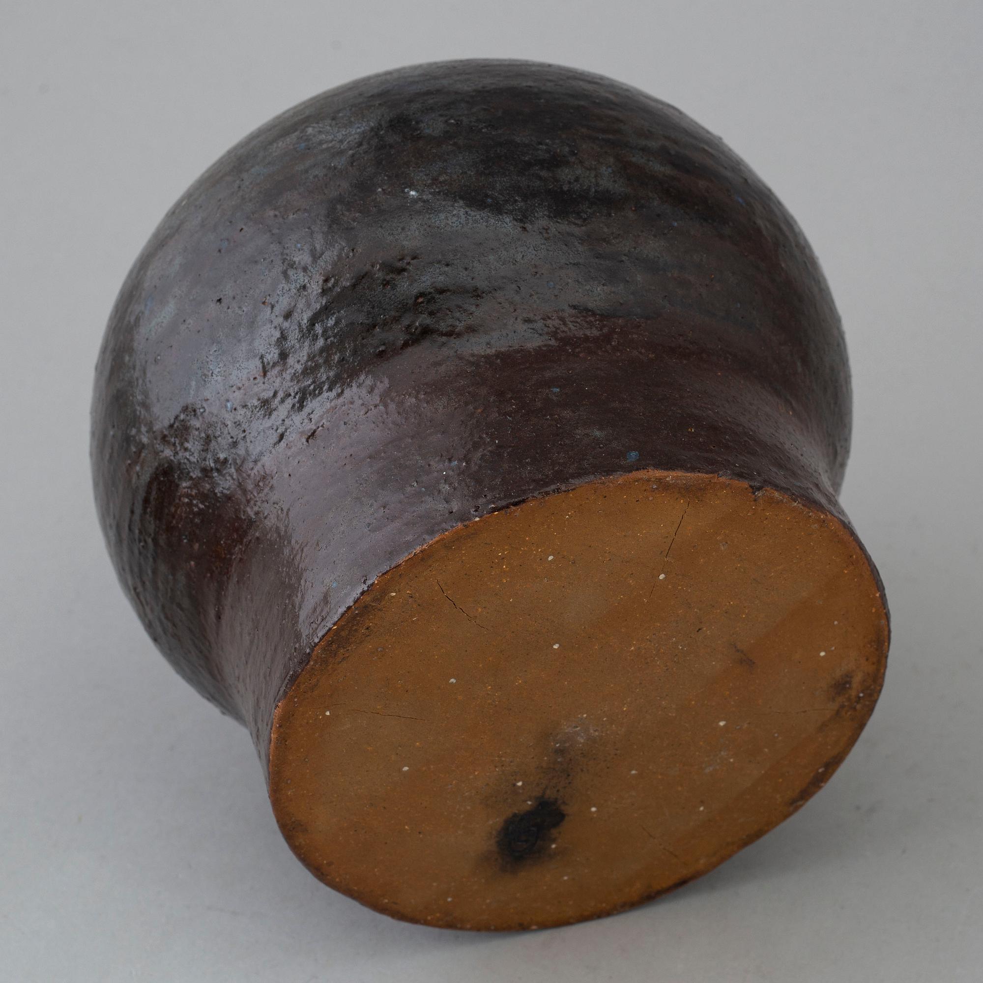 A Greta Åkesson stoneware vase, executed in Malmö Sweden 1960's.